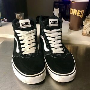 Vans high top sk-8 shoes